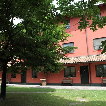 Agriturismo Isola Augusta Palazzolo dello Stella ภายนอก รูปภาพ