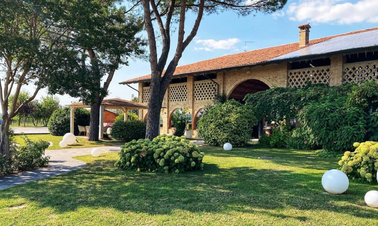 Agriturismo Isola Augusta Palazzolo dello Stella ภายนอก รูปภาพ