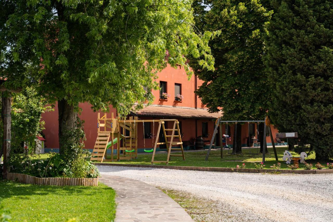 Agriturismo Isola Augusta Palazzolo dello Stella ภายนอก รูปภาพ