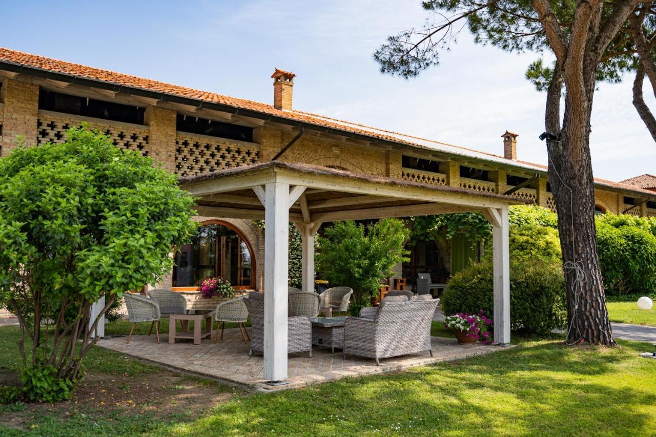 Agriturismo Isola Augusta Palazzolo dello Stella ภายนอก รูปภาพ