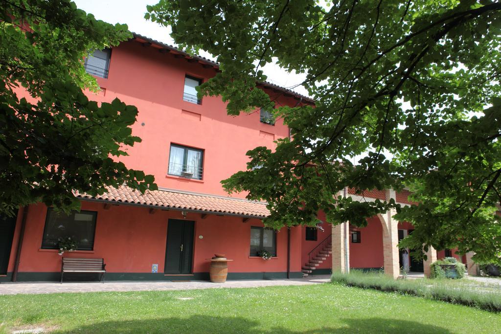 Agriturismo Isola Augusta Palazzolo dello Stella ภายนอก รูปภาพ
